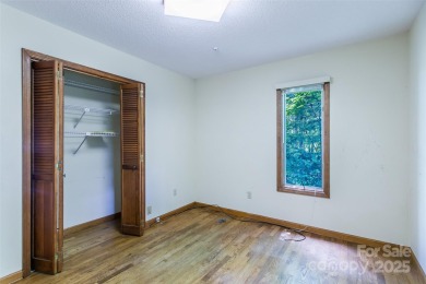Spacious 3BR/2.5BA home in the gated Connestee Falls community! on Connestee Falls Golf Club in North Carolina - for sale on GolfHomes.com, golf home, golf lot