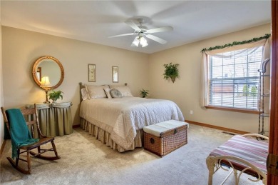 Immaculate home overlooking the beautiful 18 hole golf course on Holiday Island Golf Course in Arkansas - for sale on GolfHomes.com, golf home, golf lot