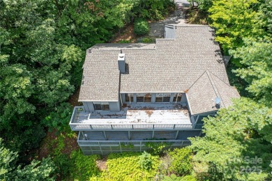 Spacious 3BR/2.5BA home in the gated Connestee Falls community! on Connestee Falls Golf Club in North Carolina - for sale on GolfHomes.com, golf home, golf lot