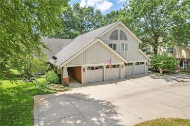 Perfect for those who love the outdoors, this home resides just on Paradise Valley Athletic Club in Arkansas - for sale on GolfHomes.com, golf home, golf lot