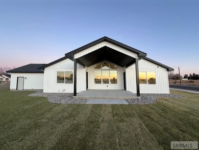 COMPLETED, BRAND NEW 3200+ SQ FT HOME SITS ON CORNER LOT! Great on Blackfoot Municipal Golf Course in Idaho - for sale on GolfHomes.com, golf home, golf lot