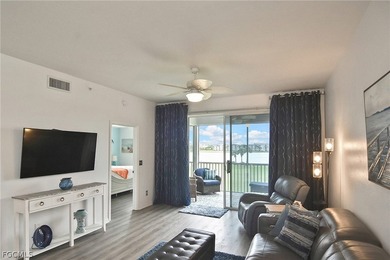 Welcome to this beautiful 2-bedroom, 2-bathroom TURNKEY condo on Heritage Palms Golf and Country Club in Florida - for sale on GolfHomes.com, golf home, golf lot