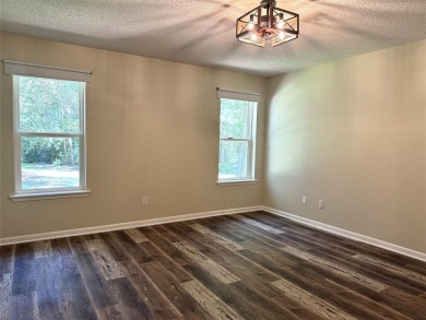 Wonderful Move in ready 3BD-2BA-2LA home on 3 lots (one fee!) on Holly Lake Ranch Golf Club in Texas - for sale on GolfHomes.com, golf home, golf lot