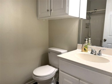 Wonderful Move in ready 3BD-2BA-2LA home on 3 lots (one fee!) on Holly Lake Ranch Golf Club in Texas - for sale on GolfHomes.com, golf home, golf lot