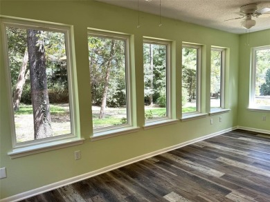 Wonderful Move in ready 3BD-2BA-2LA home on 3 lots (one fee!) on Holly Lake Ranch Golf Club in Texas - for sale on GolfHomes.com, golf home, golf lot