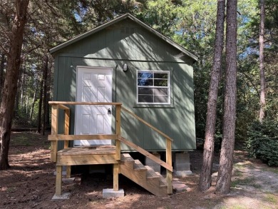 Wonderful Move in ready 3BD-2BA-2LA home on 3 lots (one fee!) on Holly Lake Ranch Golf Club in Texas - for sale on GolfHomes.com, golf home, golf lot