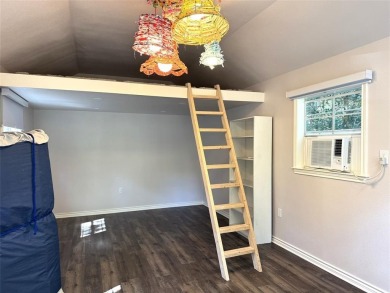 Wonderful Move in ready 3BD-2BA-2LA home on 3 lots (one fee!) on Holly Lake Ranch Golf Club in Texas - for sale on GolfHomes.com, golf home, golf lot