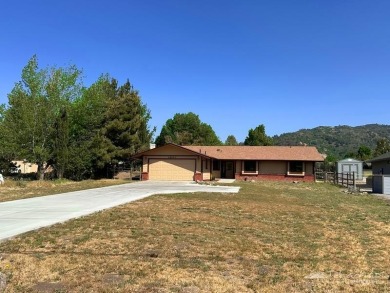 WELCOME HOME! Here it is..on the Valley Floor. A Wonderful Bear on Oak Tree Country Club in California - for sale on GolfHomes.com, golf home, golf lot
