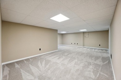 Beautifully remodeled end-unit ranch in Northville's coveted on Bushwood Golf Club in Michigan - for sale on GolfHomes.com, golf home, golf lot