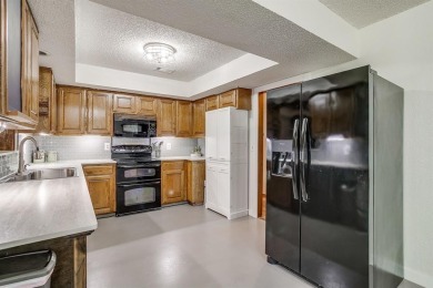 Welcome to 3300 Sherwood St. in Willow Park, Texas--a stunning 3 on Squaw Creek Golf Club in Texas - for sale on GolfHomes.com, golf home, golf lot