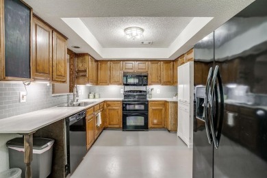 Welcome to 3300 Sherwood St. in Willow Park, Texas--a stunning 3 on Squaw Creek Golf Club in Texas - for sale on GolfHomes.com, golf home, golf lot