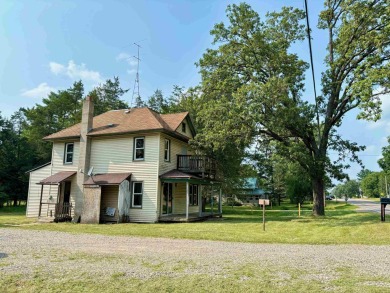 Minutes from Castle Rock and Petenwell lakes as well as on Northern Bay Golf Resort and Marina in Wisconsin - for sale on GolfHomes.com, golf home, golf lot