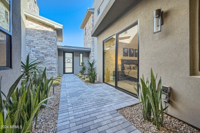 Move-In ready! Fully Furnished, Turnkey Unit. Lifestyle on Desert Mountain Golf Club - Renegade Course in Arizona - for sale on GolfHomes.com, golf home, golf lot