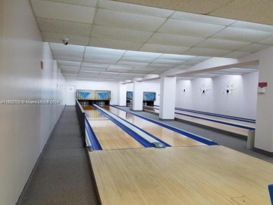 Great opportunity to owned this beautiful apartment in the quiet on Inverrary Country Club in Florida - for sale on GolfHomes.com, golf home, golf lot