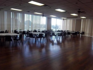 Great opportunity to owned this beautiful apartment in the quiet on Inverrary Country Club in Florida - for sale on GolfHomes.com, golf home, golf lot
