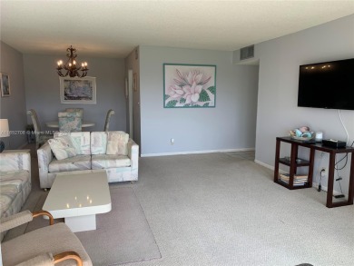 Great opportunity to owned this beautiful apartment in the quiet on Inverrary Country Club in Florida - for sale on GolfHomes.com, golf home, golf lot