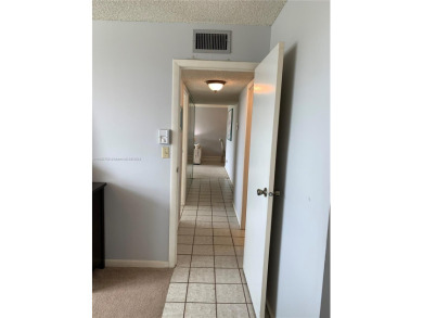 Great opportunity to owned this beautiful apartment in the quiet on Inverrary Country Club in Florida - for sale on GolfHomes.com, golf home, golf lot