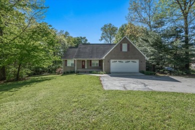 Pleasure you'll Treasure... This 2,252 sq ft 4br 3ba home on Deer Creek Golf Club in Tennessee - for sale on GolfHomes.com, golf home, golf lot