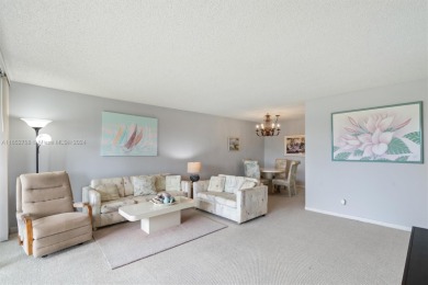 Great opportunity to owned this beautiful apartment in the quiet on Inverrary Country Club in Florida - for sale on GolfHomes.com, golf home, golf lot