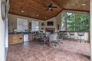Just imagine living in this dream of a home on the green of #1 on Granada Golf Course in Arkansas - for sale on GolfHomes.com, golf home, golf lot