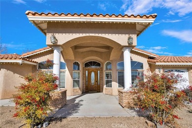 Big space, great flow, and golf course views--this on Hesperia Golf and Country Club in California - for sale on GolfHomes.com, golf home, golf lot