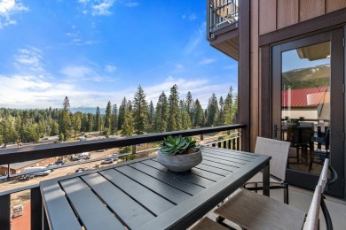 Spacious 3 bed/2 bath Condo! This turnkey, 1470 sq ft, unit is a on Osprey Meadows at Tamarack Resort in Idaho - for sale on GolfHomes.com, golf home, golf lot