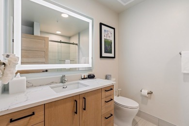 Spacious 3 bed/2 bath Condo! This turnkey, 1470 sq ft, unit is a on Osprey Meadows at Tamarack Resort in Idaho - for sale on GolfHomes.com, golf home, golf lot