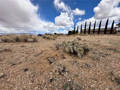Nice buildable lot 0.28 acre with power and water to the lot on Valle Vista Golf Course in Arizona - for sale on GolfHomes.com, golf home, golf lot