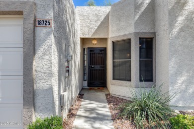 Remodeled townhome in Westbrook Village! 2 beds, 2 baths with on Westbrook Village Golf Club in Arizona - for sale on GolfHomes.com, golf home, golf lot