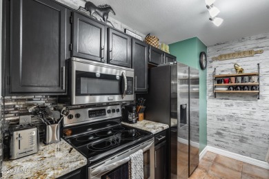Remodeled townhome in Westbrook Village! 2 beds, 2 baths with on Westbrook Village Golf Club in Arizona - for sale on GolfHomes.com, golf home, golf lot
