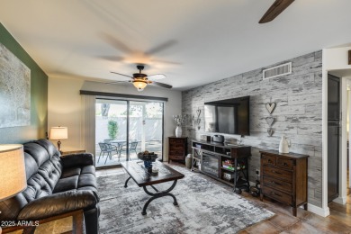 Remodeled townhome in Westbrook Village! 2 beds, 2 baths with on Westbrook Village Golf Club in Arizona - for sale on GolfHomes.com, golf home, golf lot