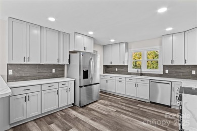 A Unique Ranch home with Panoramic Views of Lake Norman on Mallard Head Country Club in North Carolina - for sale on GolfHomes.com, golf home, golf lot