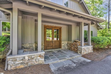 Located on a private cul-de-sac, this modern mountain/lake on The Reserve At Lake Keowee in South Carolina - for sale on GolfHomes.com, golf home, golf lot