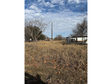 Vacant lot close to the Brazos River. No restrictions on build on Horseshoe Bend Country Club in Texas - for sale on GolfHomes.com, golf home, golf lot