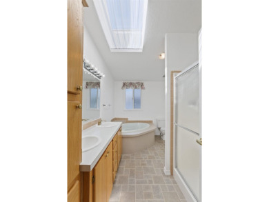 Updated and Modern 3 Bedroom / 2 Bathroom Home in Sunny Creek on Eagle Ridge Golf Course in Washington - for sale on GolfHomes.com, golf home, golf lot