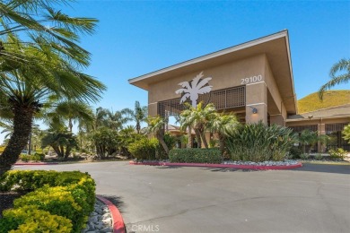Fantastic OPPORTUNITY to own a RARE Barcelona Plan ( 2382 sq ft) on Menifee Lakes Country Club - Lakes in California - for sale on GolfHomes.com, golf home, golf lot