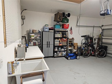 Lovely 3BR/2BA/2CG villa in the gated community of Summerfield on Champions Club at Summerfield in Florida - for sale on GolfHomes.com, golf home, golf lot