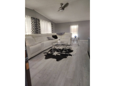 Welcome Home!! This 2-bedroom / 2-bath updated home is waiting on Spanish Lakes Fairways in Florida - for sale on GolfHomes.com, golf home, golf lot