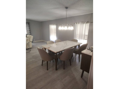 Welcome Home!! This 2-bedroom / 2-bath updated home is waiting on Spanish Lakes Fairways in Florida - for sale on GolfHomes.com, golf home, golf lot