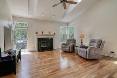 Wonderful ranch home in the highly sought-after Old Renwick on Mistwood Golf Club in Illinois - for sale on GolfHomes.com, golf home, golf lot