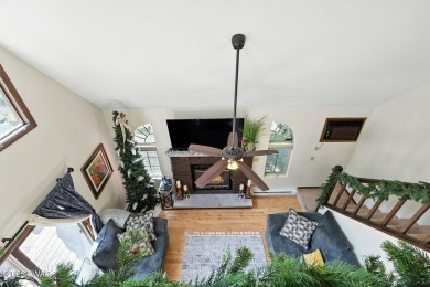 This beautifully maintained 3-bedroom, 2-bath chalet is tucked on The Hideout Golf in Pennsylvania - for sale on GolfHomes.com, golf home, golf lot