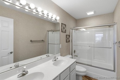 TOP-FLOOR CONDO with VAULTED CEILINGS, GREAT VIEWS, and on Sycamore Creek Golf Club in Missouri - for sale on GolfHomes.com, golf home, golf lot