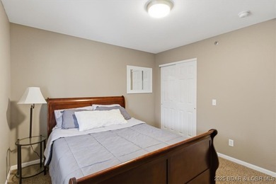 TOP-FLOOR CONDO with VAULTED CEILINGS, GREAT VIEWS, and on Sycamore Creek Golf Club in Missouri - for sale on GolfHomes.com, golf home, golf lot