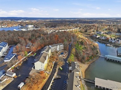 TOP-FLOOR CONDO with VAULTED CEILINGS, GREAT VIEWS, and on Sycamore Creek Golf Club in Missouri - for sale on GolfHomes.com, golf home, golf lot