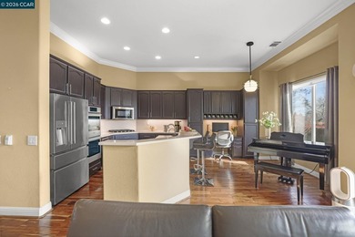 55+ Wonderful Living in Summerst II. This Model has 2 Large on Brentwood Golf Club in California - for sale on GolfHomes.com, golf home, golf lot