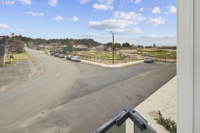 Rare opportunity to own a turn key Short Term Rental. Sale comes on  in Oregon - for sale on GolfHomes.com, golf home, golf lot