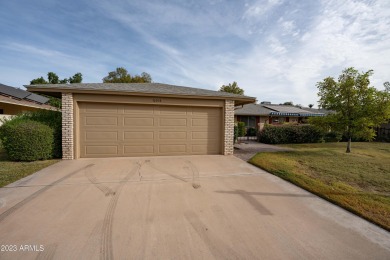 This move-in ready 2 Bed 2 Bath Gem is available! Located in the on Sun City Lakes West and East in Arizona - for sale on GolfHomes.com, golf home, golf lot