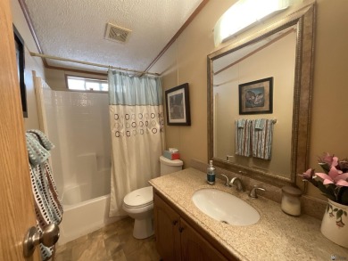 Welcome to easy living! This cozy and clean 2 bed, 2 bath on Butterfield Golf Course in Arizona - for sale on GolfHomes.com, golf home, golf lot