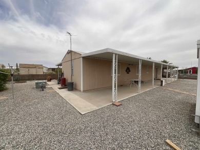 Welcome to easy living! This cozy and clean 2 bed, 2 bath on Butterfield Golf Course in Arizona - for sale on GolfHomes.com, golf home, golf lot