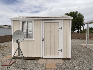 Welcome to easy living! This cozy and clean 2 bed, 2 bath on Butterfield Golf Course in Arizona - for sale on GolfHomes.com, golf home, golf lot